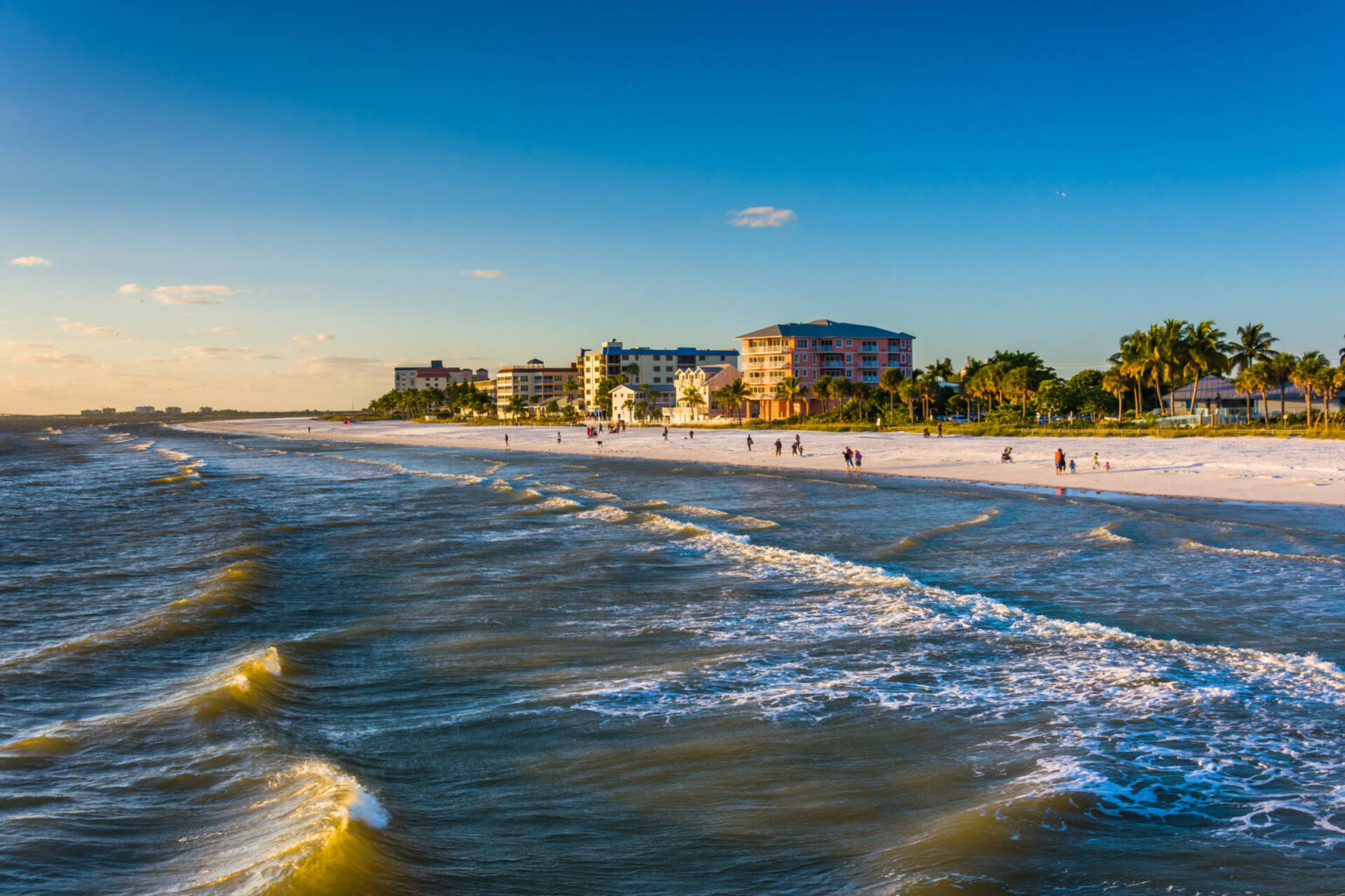 Fort Myers sandy beach and waves.