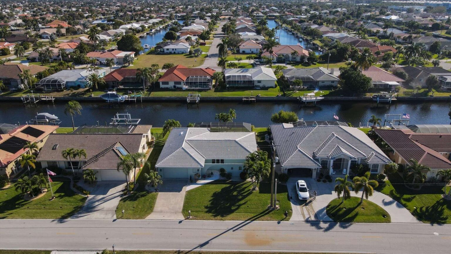 Punta Gorda villa with own swimming pool and boat dock